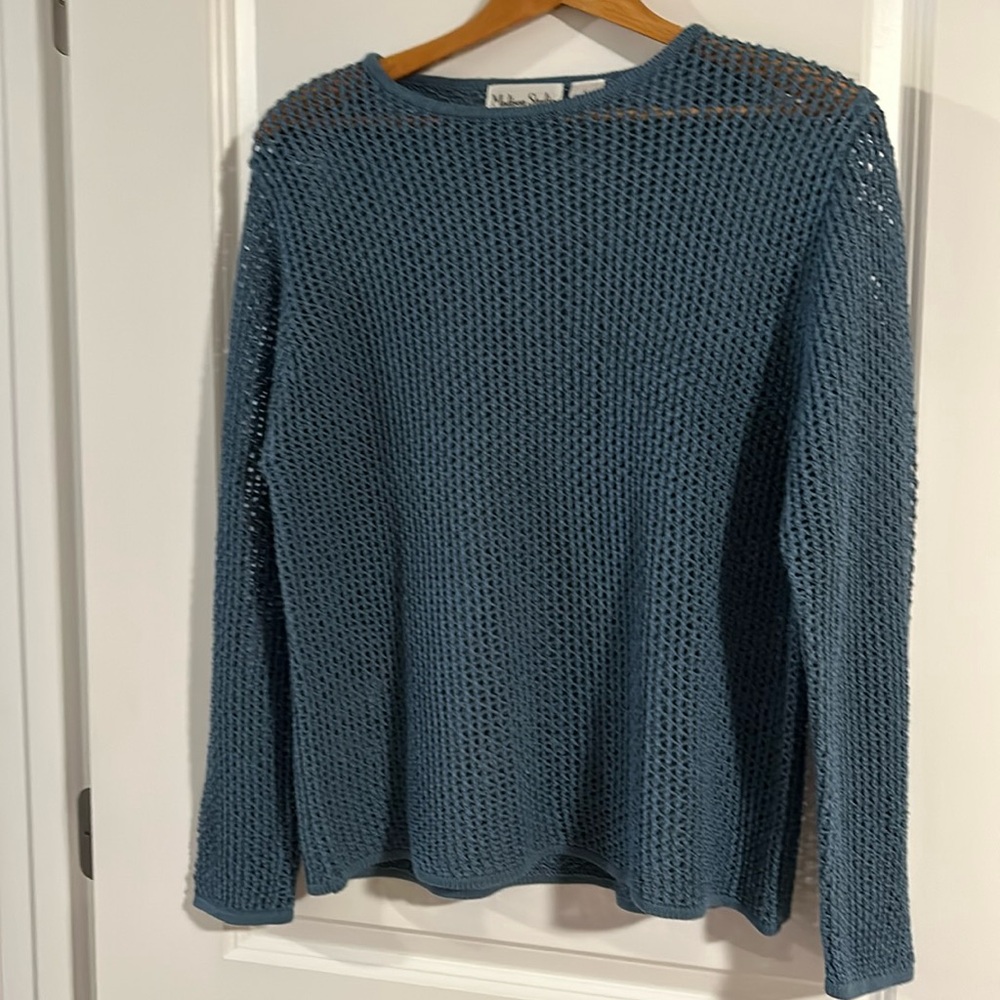 Women’s sweater